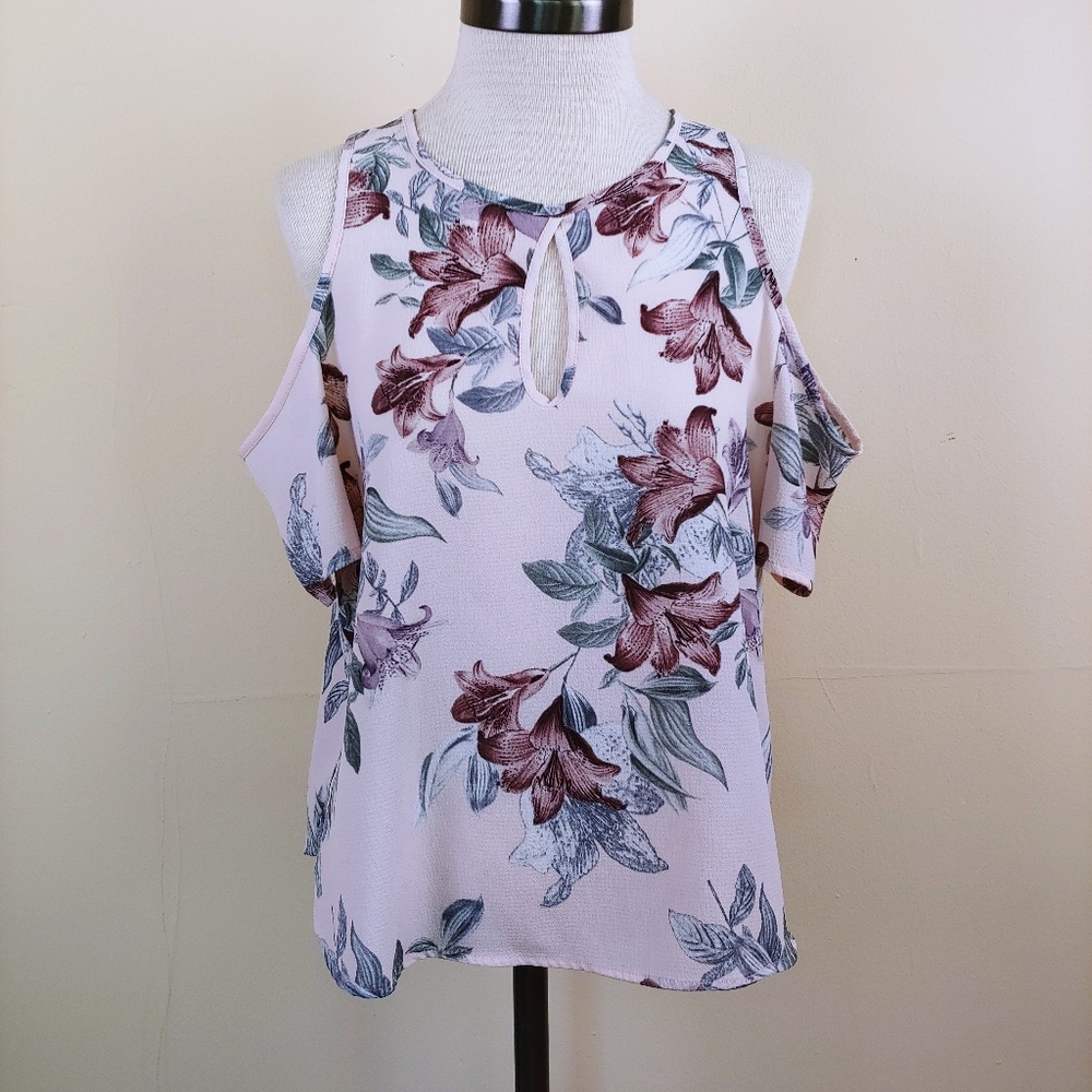 One Clothing light pink floral top